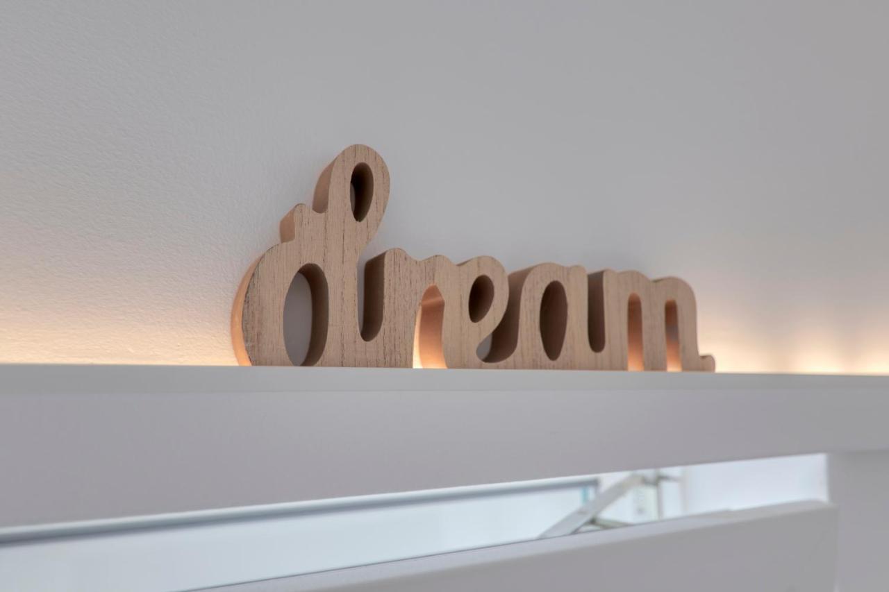 Apartment Light In Pula Exterior photo